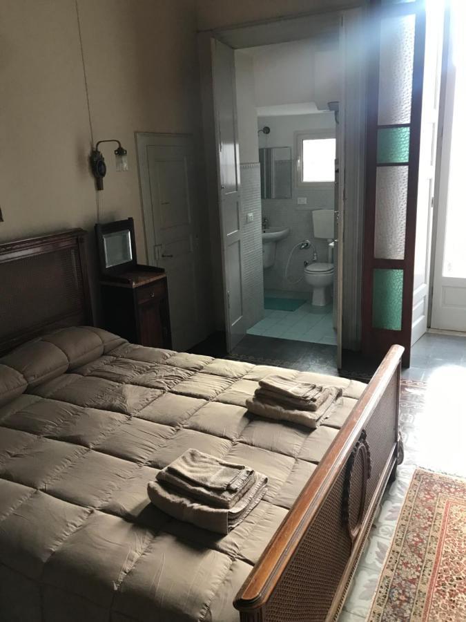 Palazzo De Bellis Vitti Nella Citta Delle Grotte Bed & Breakfast Castellana Grotte Exterior photo
